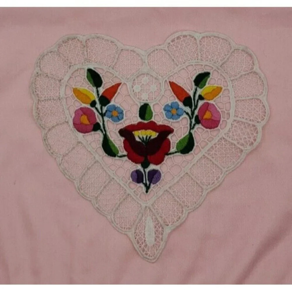 Hungarian Beautiful Hand Embroidered Heart Shape Doily Lace Kalocsai  Floral - Picture 6 of 6